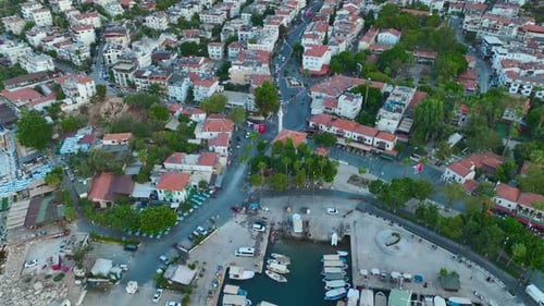 Luftaufnahme Die wunderschöne Küste von Ka Town in der Morgendämmerung in der Region Antalya