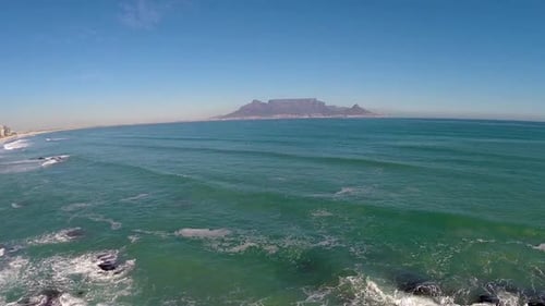 Montagne de la Table au-dessus de Table Bay