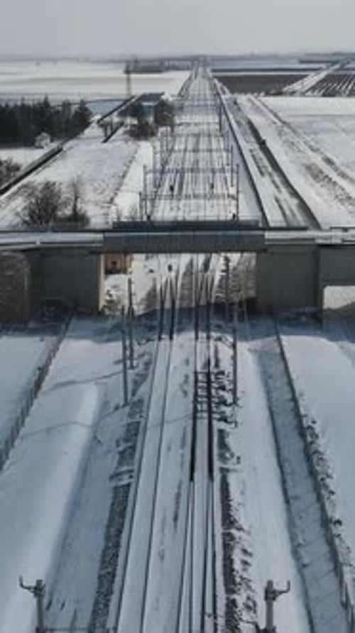 Schneebedeckte Eisenbahn