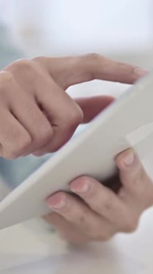 Using Tablet, vertical video