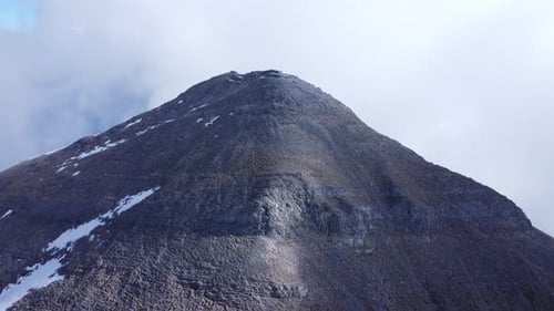 Descubriendo la belleza de las montañas de Grecia desde arriba | El pico del monte Taigeto en el Peloponeso | A Visu