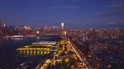Stunning Aerial View of Brooklyn Heights Neighbourhood with Brooklyn Bridge and Manhattan Skyline