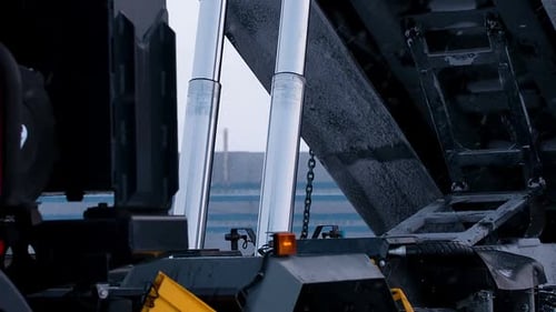 Hydraulic System of the Truck Quickly Lowers the Vehicle Body Chassis. Hydraulics
