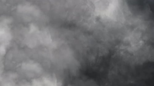 Gewitter Am dunklen Himmel Mit dunklen Wolken.