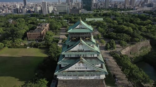 Osaka Castle. The one of Japan's most famous landmark in Osaka