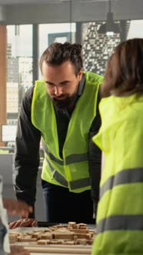 Vertical Video Real Estate Professionals Using Architectural Software to Refine Housing Layouts