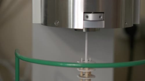 Équipement de distribution de précision en laboratoire pour des mesures de haute précision dans le domaine de la recherche