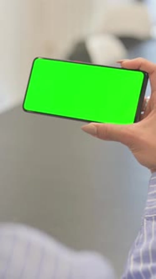 Using Smartphone with Green Chroma Key Screen, vertical video