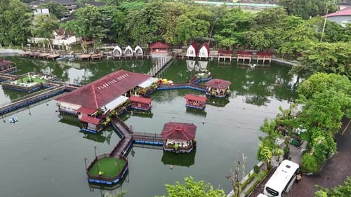 Floating Resto Sleman