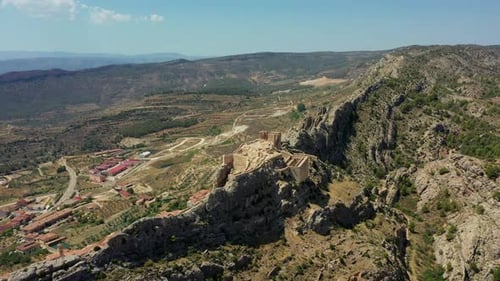 Vue aérienne du château templier de Castellote