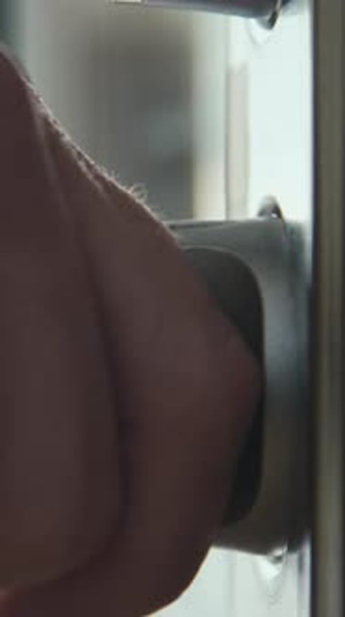 Thumbturn Turns on Modern Deadbolt Lock