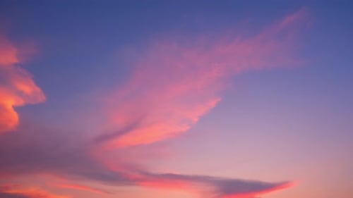 A timelapse captures the sunrise sky, Time-lapse footage.