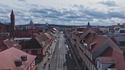 Vue aérienne de la rue Friedrich-Ebert-Straße, Potsdam, Allemagne