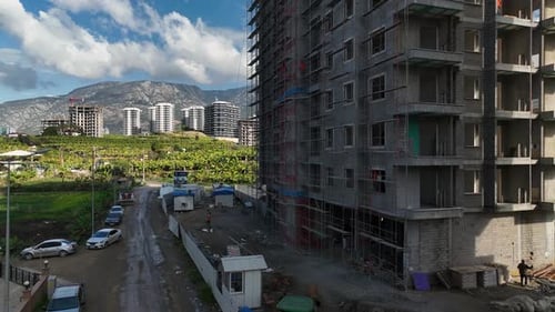 Vuelo aéreo sobre un nuevo desarrollo de construcciones