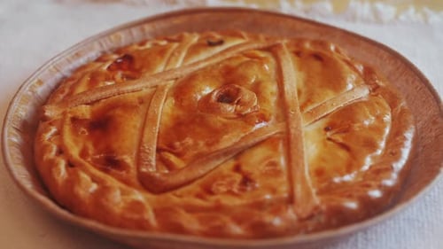 Delicious Pastry Pie on a Plate