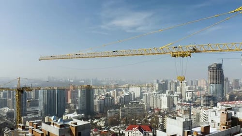 Sitio de construcción del edificio. Desarrollo de la ciudad
.