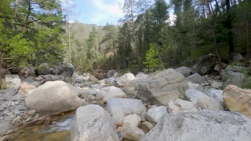 Vue en angle élevé sur la magnifique nature de Guver, Kanyonu, Seyir Terasi, Turquie