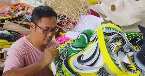 Hong Kong Paper Dragon Master Tradition