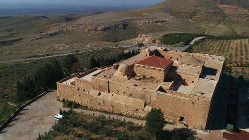 Vue aérienne du monastère de Deyrulzafaran, Mardin, Turquie.. Drone de drone.4K. 3.