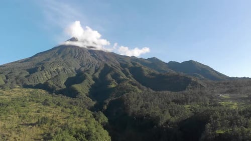 Merapi-Gebirgsvulkandrohne, Indonesien