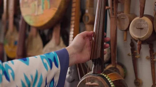 Instrumentos musicales tradicionales en Uzbekistán