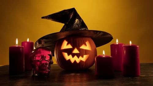 Halloween Kürbis mit blinkenden
