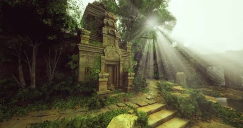 Ruines d'anciens temples entourées d'une végétation luxuriante et de soleil