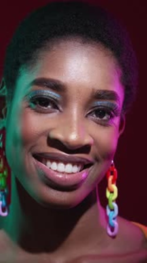 Soins dentaires verticaux Glowing Smile pour femmes