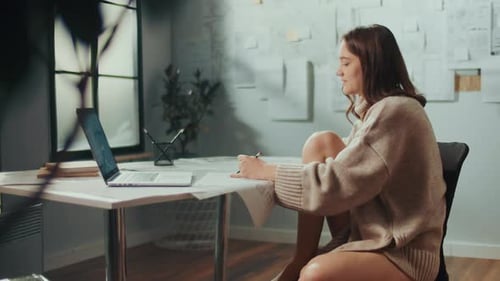 A Female Architect Working From Home Creates Innovative Projects