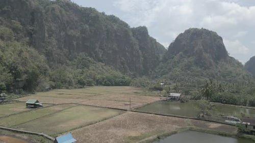 RAMMANG RAMMANG KARST VILLAGE - MAROS - SOUTH SULAWESI - INDOENSIA