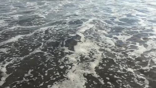 repetition of wave at beach