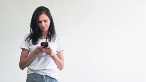 Mobile Chat Online Communication Female User Phone