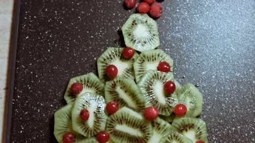 Festive Christmas Tree Dessert with Kiwi and Berries