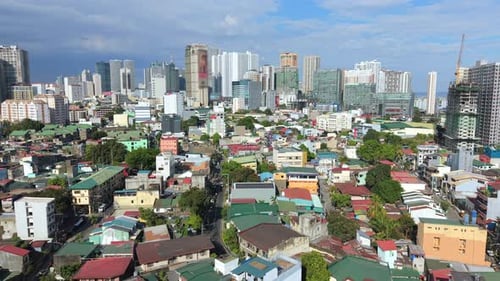 Luftaufnahme von Manila Urban Contrast und Skyline der Philippinen