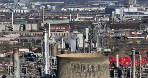 Wilton site, ex ICI, sembcorp, chemical, works, teesside - clipe 1 - zoom de imagens de progresso de drone aéreo