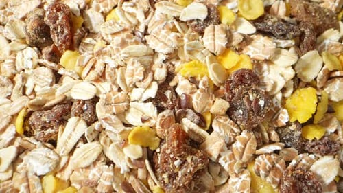 Nutritious Muesli Mix with Oats and Raisins