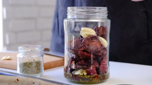 Making Sun Dried Tomatoes Preserved in a Jar