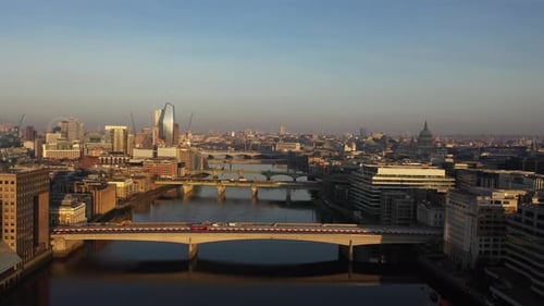 April 2020, Aerial View of St. Paul's Cathedral, London Bridge, London Skyline, Southwark Bridge, Un