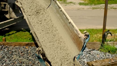 Vertido de concreto Concrete Works Monolith Selective Focus