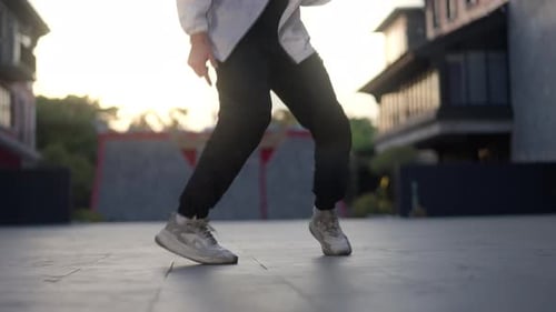 Man Dancing In Hip Hop Tyle In Bangkok