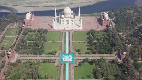 Aerial view of the Taj Mahal along Yamuna river, Agra, Uttar Pradesh, India.