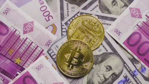 Finanz- und Anlagekonzept. Geldwechsel. Bargeld-Banknoten.