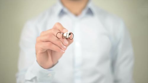 Choose Your Gadget: Writing on Glass Surface