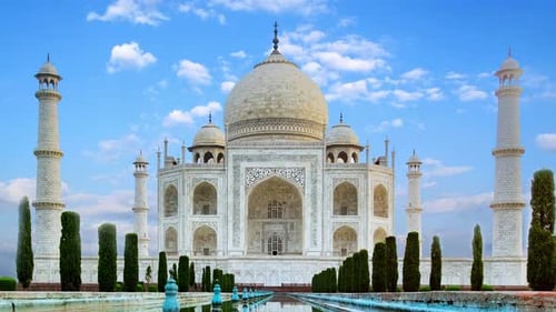 Time lapse of Taj Mahal