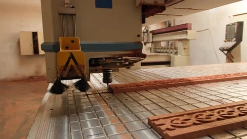 Machine à travailler le bois CNC