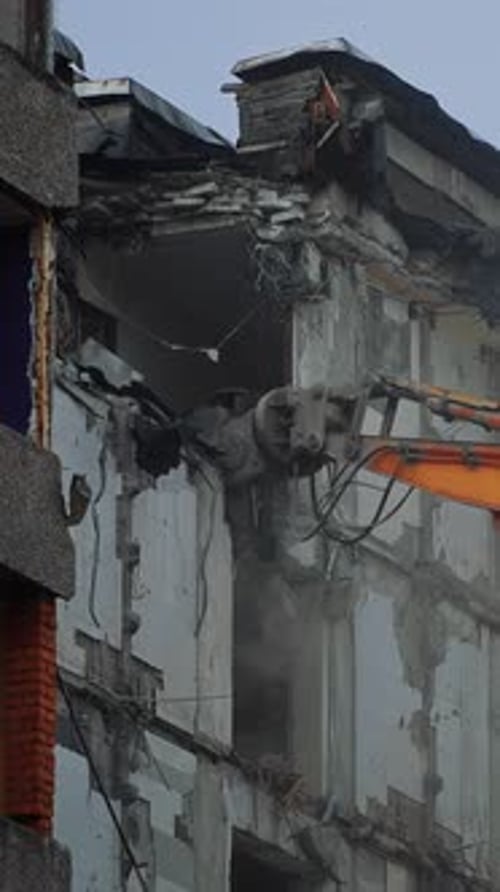 Destruction of the premises ruined by an earthquake.
