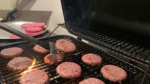 Grilling up some Burgers hd
