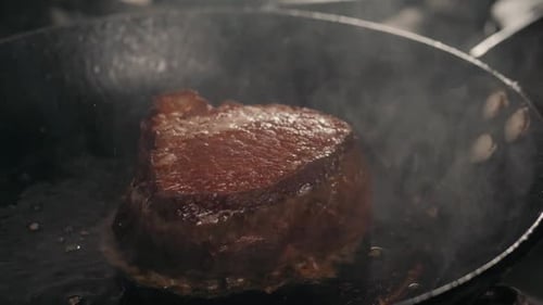 Achieve the Perfect Crust Searing a Steak for Restaurant-Quality Results at Home