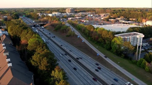 Vista aérea do tráfego rodoviário