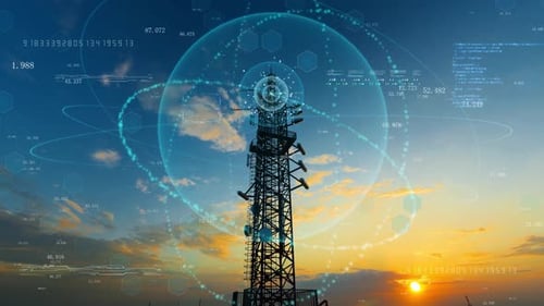 Signale, die von der drahtlosen Kommunikationssignalsäule der 5G-Basisstation übertragen werden